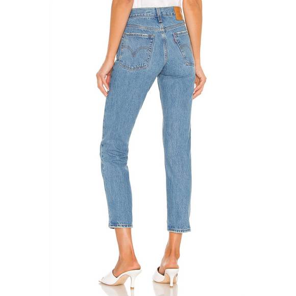 NEW LEVI'S wedgie icon fit ankle jeans in athens pushed - light wash - Picture 3 of 3